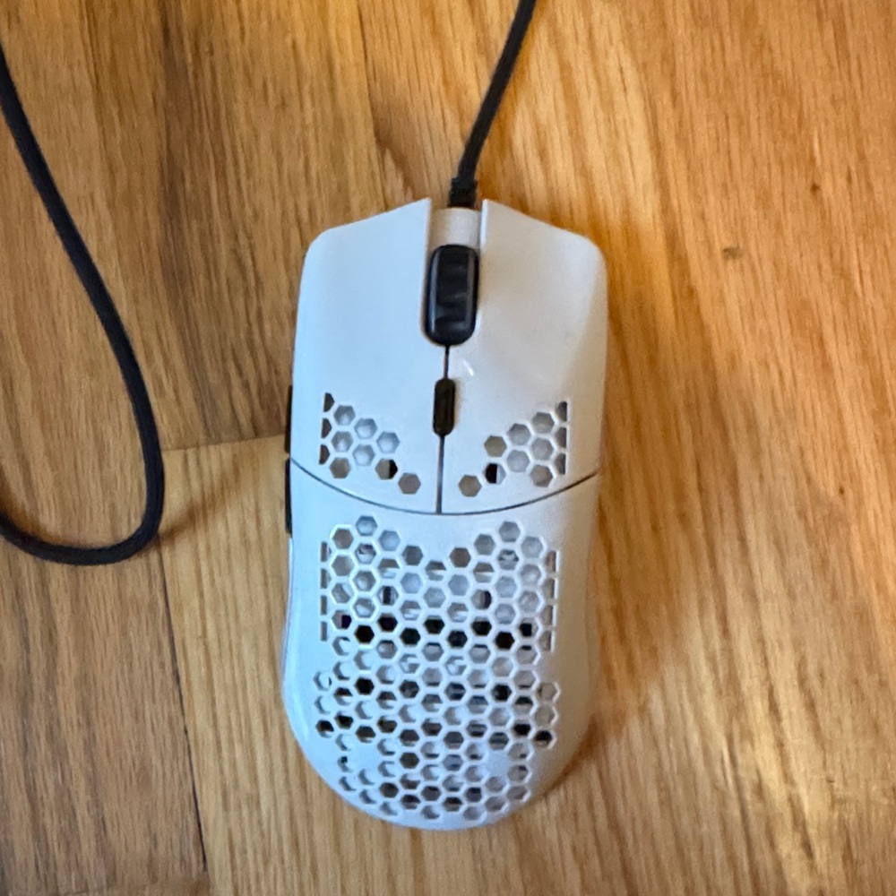 OPI White Gaming Mouse